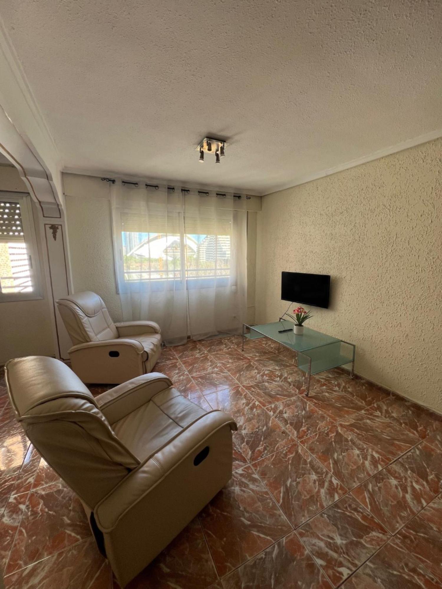 Piso Completo Cerca De Artes Y Ciencias Apartment บาเลนเซีย ภายนอก รูปภาพ